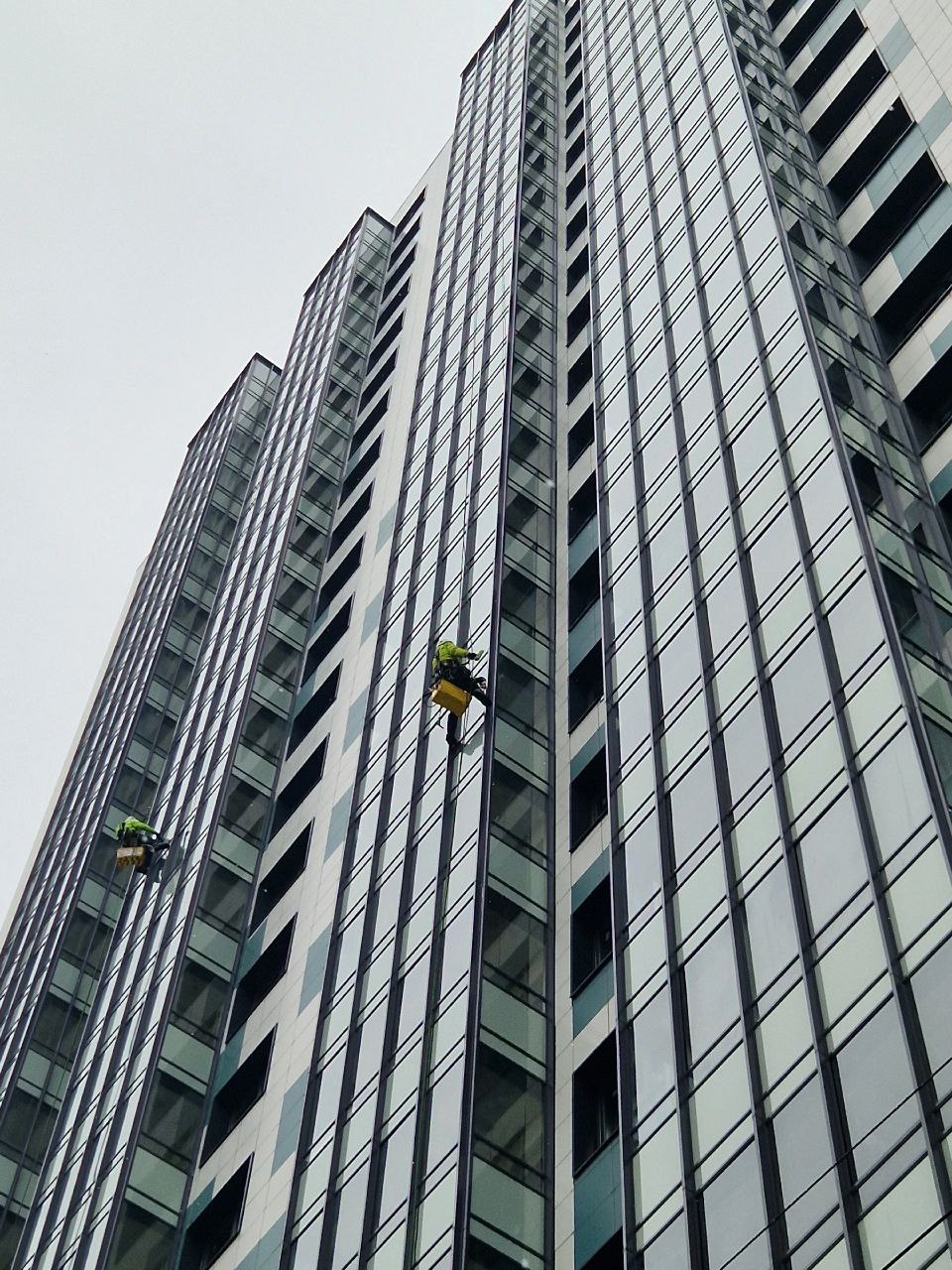 Мойка делового центра